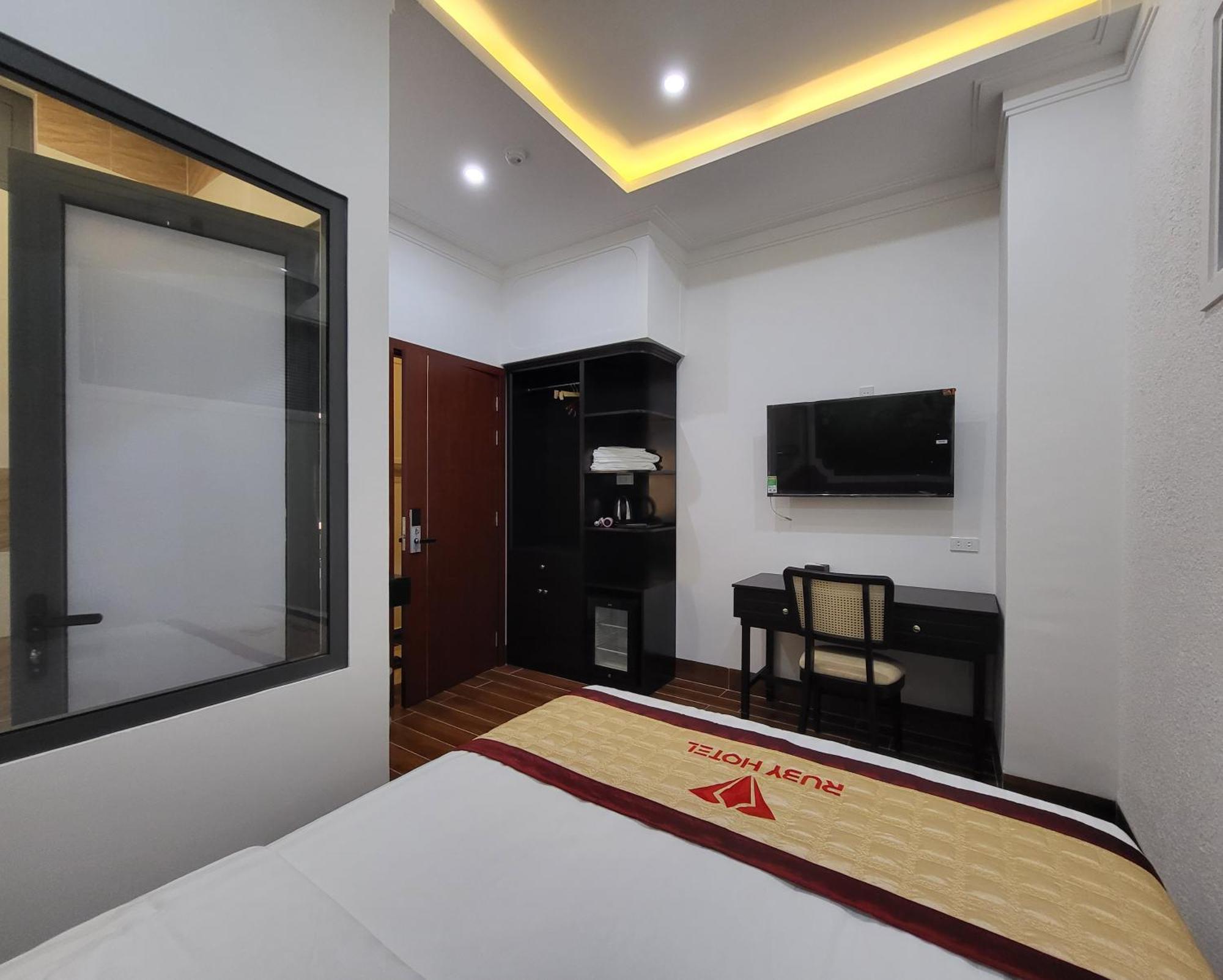 Ruby Hotel Vĩnh Long 外观 照片